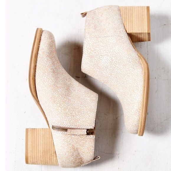 Cooperative Shoes - Urban Outiffters Cooperative Ariel Ankle Boots